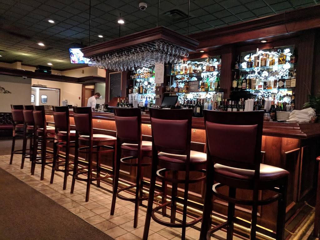 Vitos Ristorante | restaurant | 320 E 1st St, East Syracuse, NY 13057, USA | 3153784984 OR +1 315-378-4984