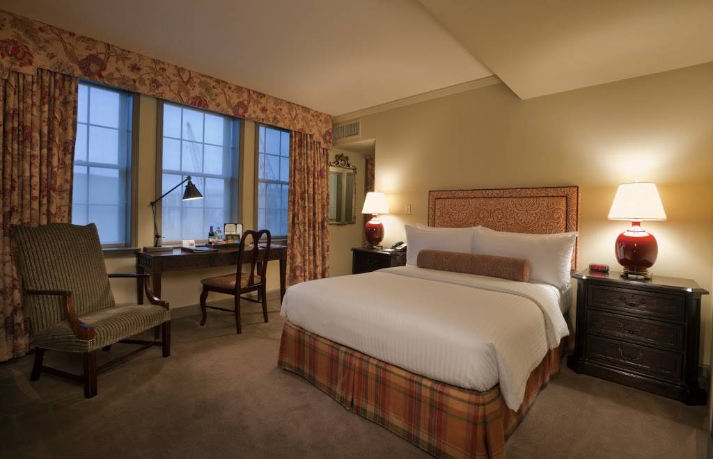 The Henley Park Hotel | restaurant | 926 Massachusetts Ave NW, Washington, DC 20001, USA | 2026385200 OR +1 202-638-5200