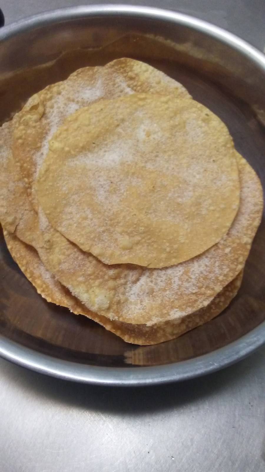 Herreras Cafe | restaurant | 1302 Lorraine St, Houston, TX 77009, USA | 8328790309 OR +1 832-879-0309