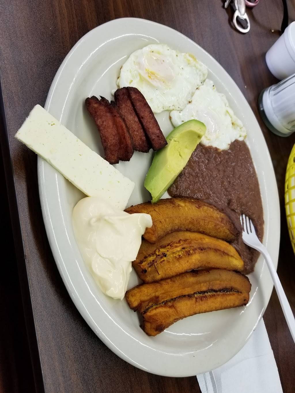 Leylita Restaurant Comida Hondureña | restaurant | 10031 Marsh Ln #112, Dallas, TX 75229, USA | 4699048556 OR +1 469-904-8556