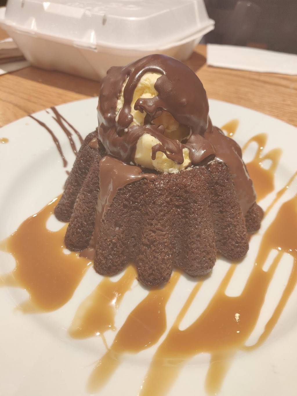 Chilis Grill & Bar | meal takeaway | 3745 Alton Pkwy, Irvine, CA 92606, USA | 9492508636 OR +1 949-250-8636