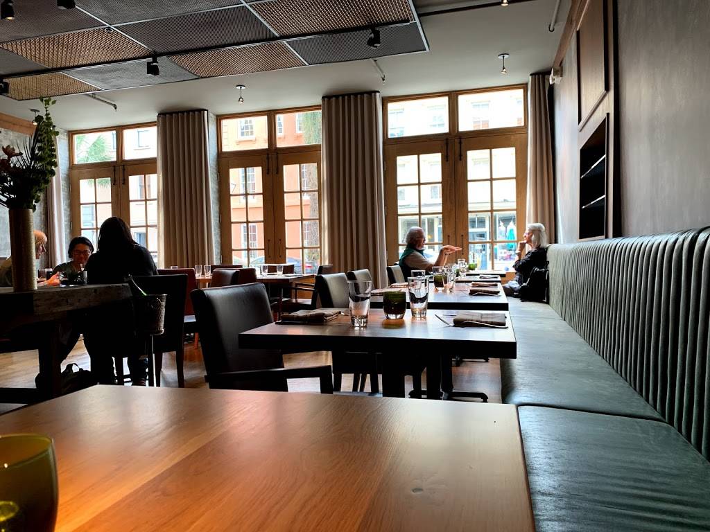 The Establishment | restaurant | 28 Broad St, Charleston, SC 29401, USA | 8437894028 OR +1 843-789-4028