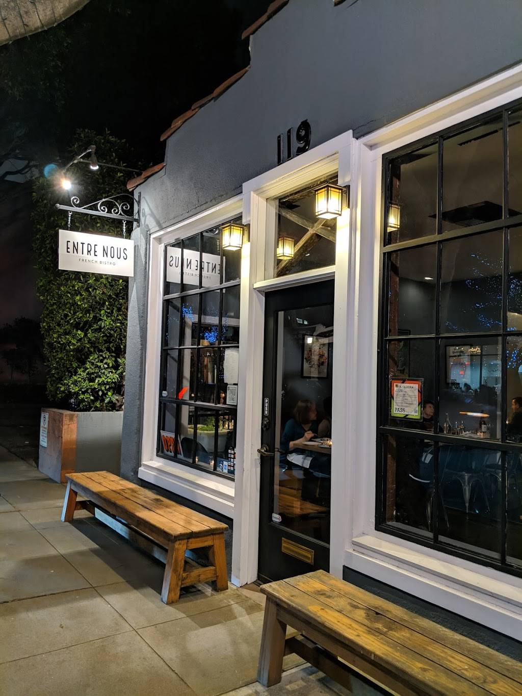 Entre Nous French Bistro | restaurant | 119 W Green St, Pasadena, CA 91105, USA | 6268444500 OR +1 626-844-4500