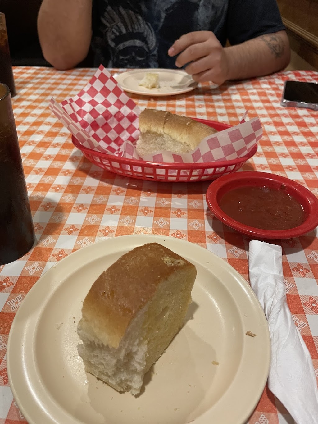 Gios Villa | restaurant | 2325 Central Blvd, Brownsville, TX 78520, USA | 9565425054 OR +1 956-542-5054