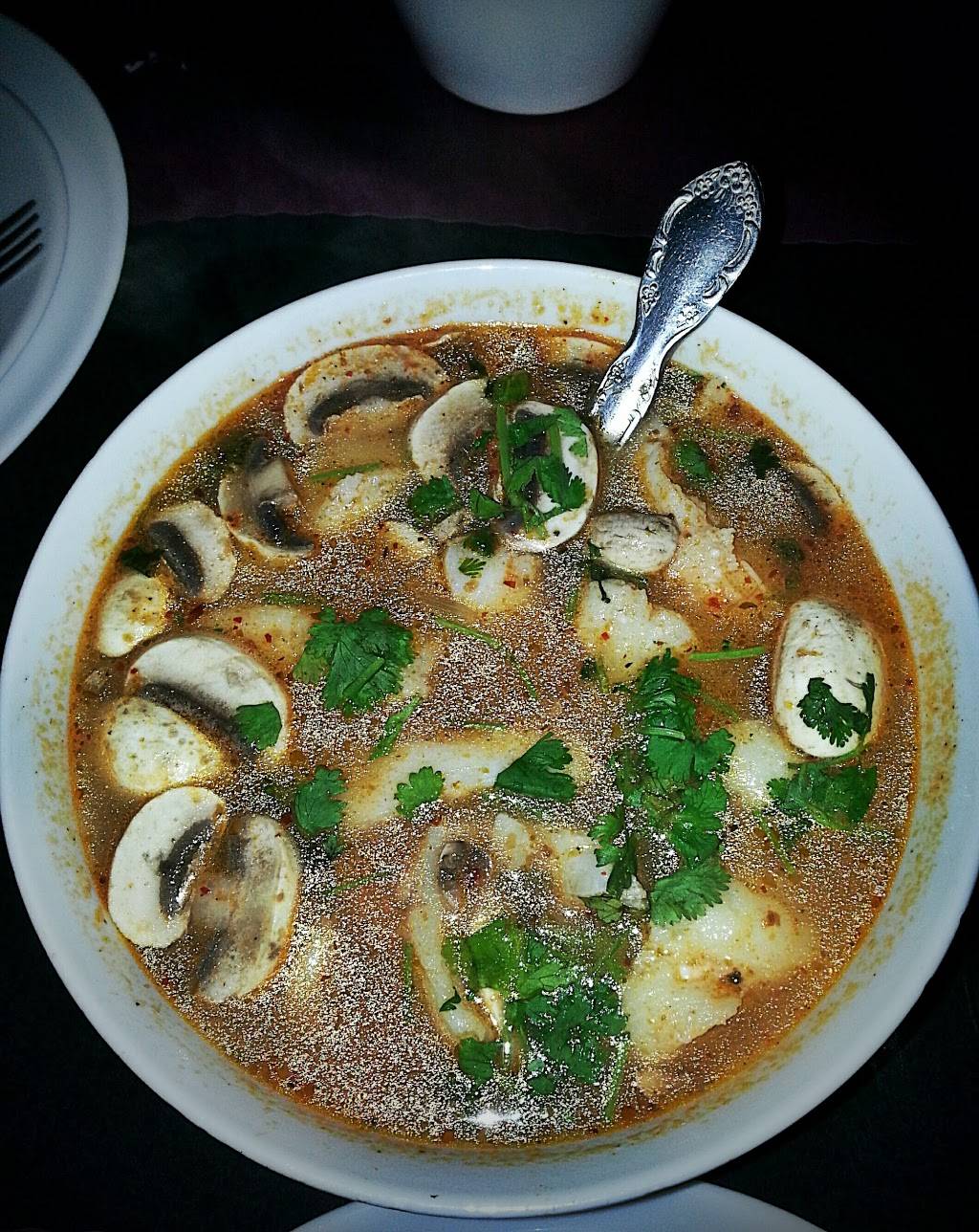 cibo thai | restaurant | 2529 Honolulu Ave, Montrose, CA 91020, USA | 8182492531 OR +1 818-249-2531