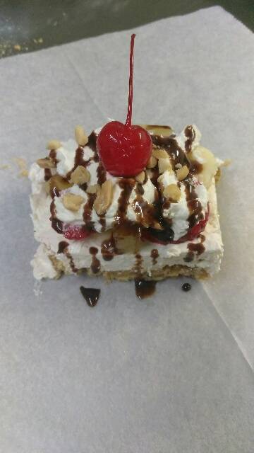 KJS Carryout | restaurant | 8974 E 10th St, Indianapolis, IN 46219, USA | 3172208832 OR +1 317-220-8832