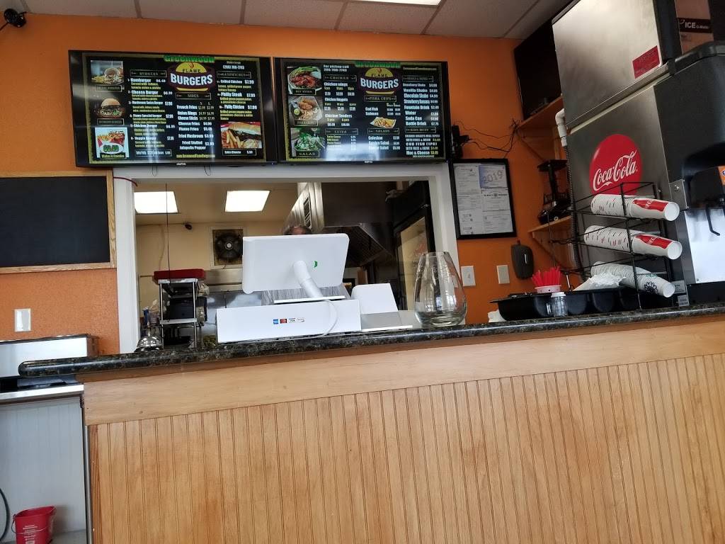 Greenwood Flame Burger | restaurant | 10410 Greenwood Ave N B, Seattle, WA 98133, USA | 2067087743 OR +1 206-708-7743