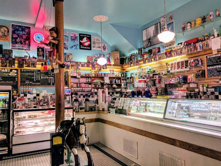 Toy Boat Dessert Cafe | meal takeaway | 401 Clement St, San Francisco, CA 94118, USA | 4157517505 OR +1 415-751-7505