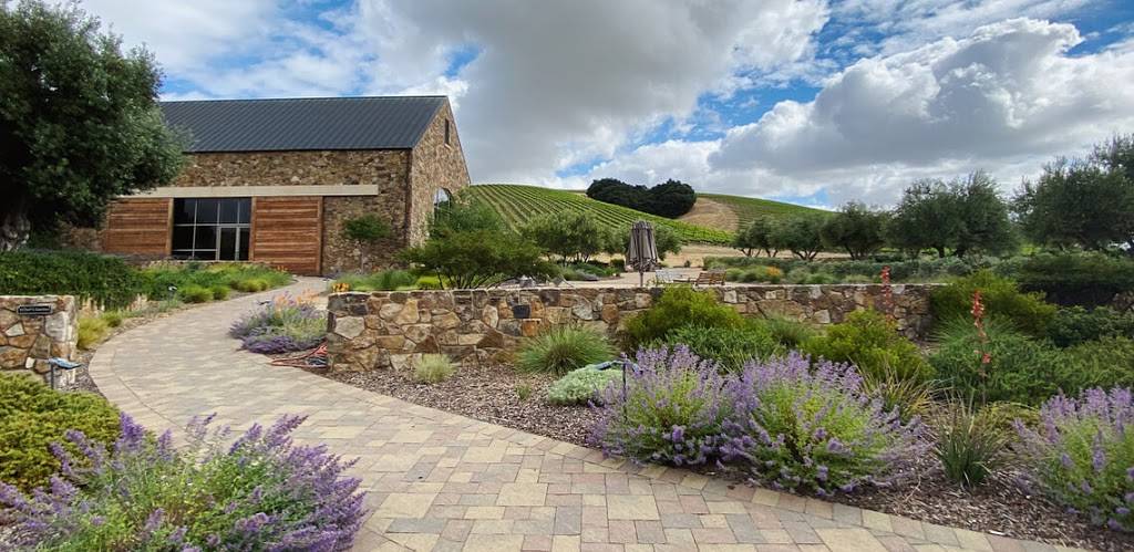 Niner Wine Estates | restaurant | 2400 CA-46, Paso Robles, CA 93446, USA | 8052392233 OR +1 805-239-2233