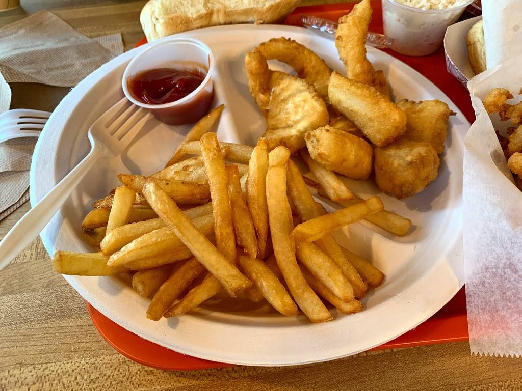 Teds Fish Fry | restaurant | 700 Hoosick Rd, Troy, NY 12180, USA | 5182720144 OR +1 518-272-0144
