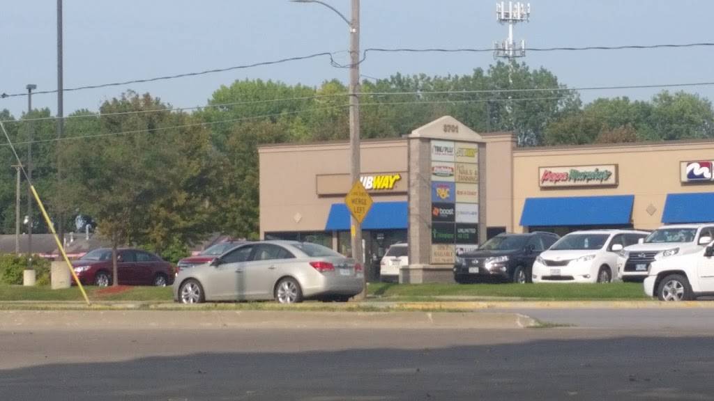 Subway | restaurant | 3701 NE 14th St, Des Moines, IA 50316, USA | 5152662630 OR +1 515-266-2630