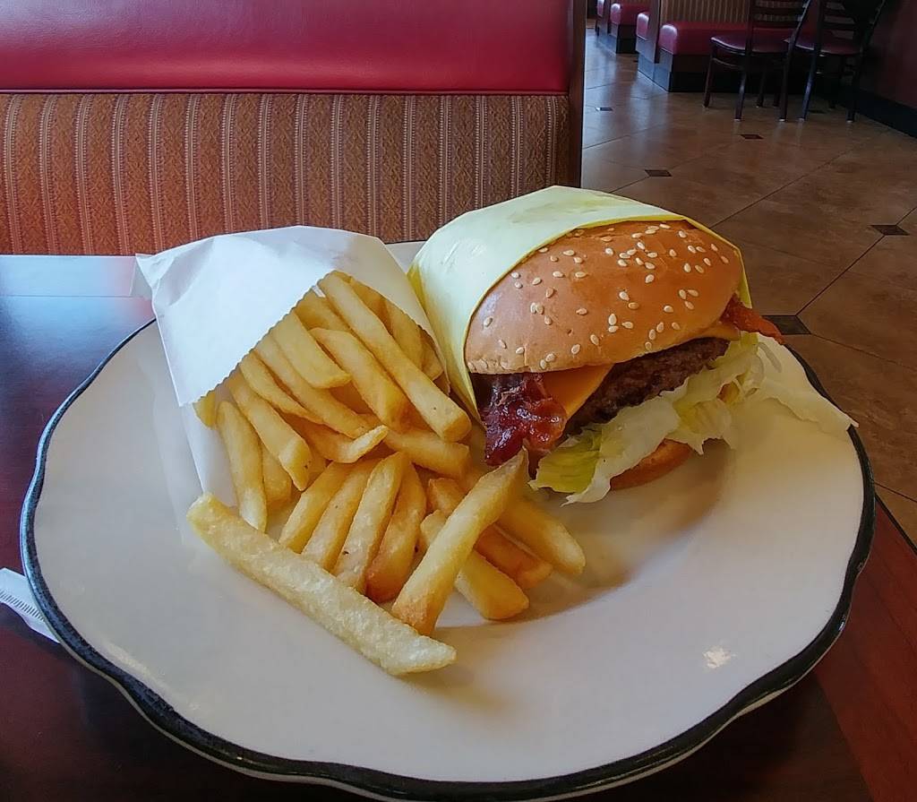 Yellow Basket | restaurant | 32250 Clinton Keith Rd, Wildomar, CA 92595, USA | 9516091400 OR +1 951-609-1400