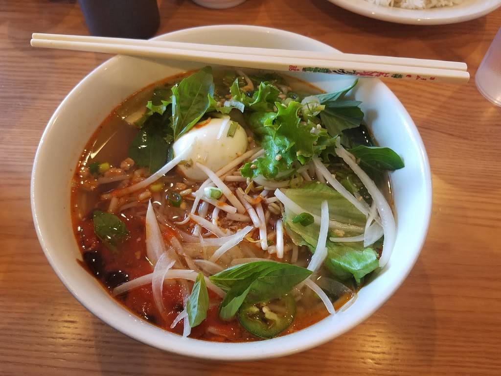 Thai Noodles | meal takeaway | 5957 McKee Rd, Fitchburg, WI 53719, USA | 6082709527 OR +1 608-270-9527