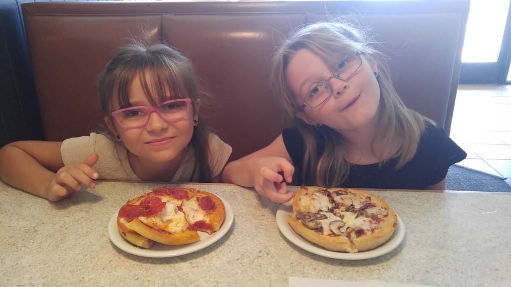 Pizza Hut | meal delivery | 2680 E Valencia Rd Suite 176, Tucson, AZ 85706, USA | 5208899583 OR +1 520-889-9583