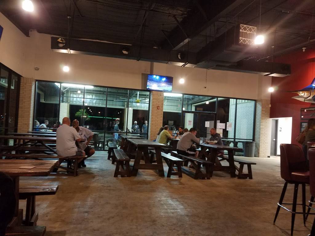 BAKFISH Brewing Company | restaurant | 1231 Broadway St, Pearland, TX 77581, USA | 2819938658 OR +1 281-993-8658