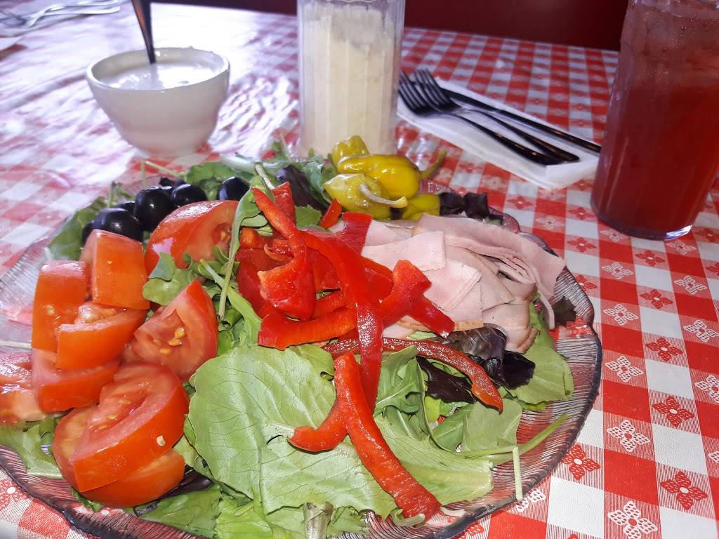 Vinces Italian Restaurant & Pizzeria | restaurant | 15223 4th Ave SW, Burien, WA 98166, USA | 2062461497 OR +1 206-246-1497