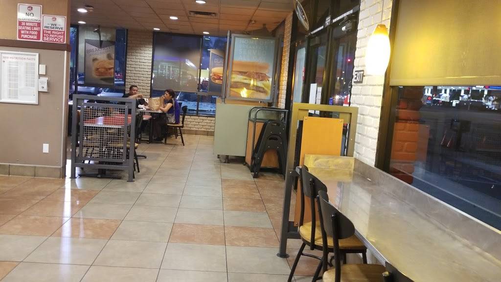 Jack in the Box | restaurant | 10110 Sierra Ave, Fontana, CA 92335, USA | 9098221189 OR +1 909-822-1189