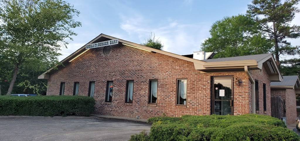 Sheila Cs Burger Barn | restaurant | 622 Shug Jordan Pkwy, Auburn, AL 36832, USA | 3342835200 OR +1 334-283-5200
