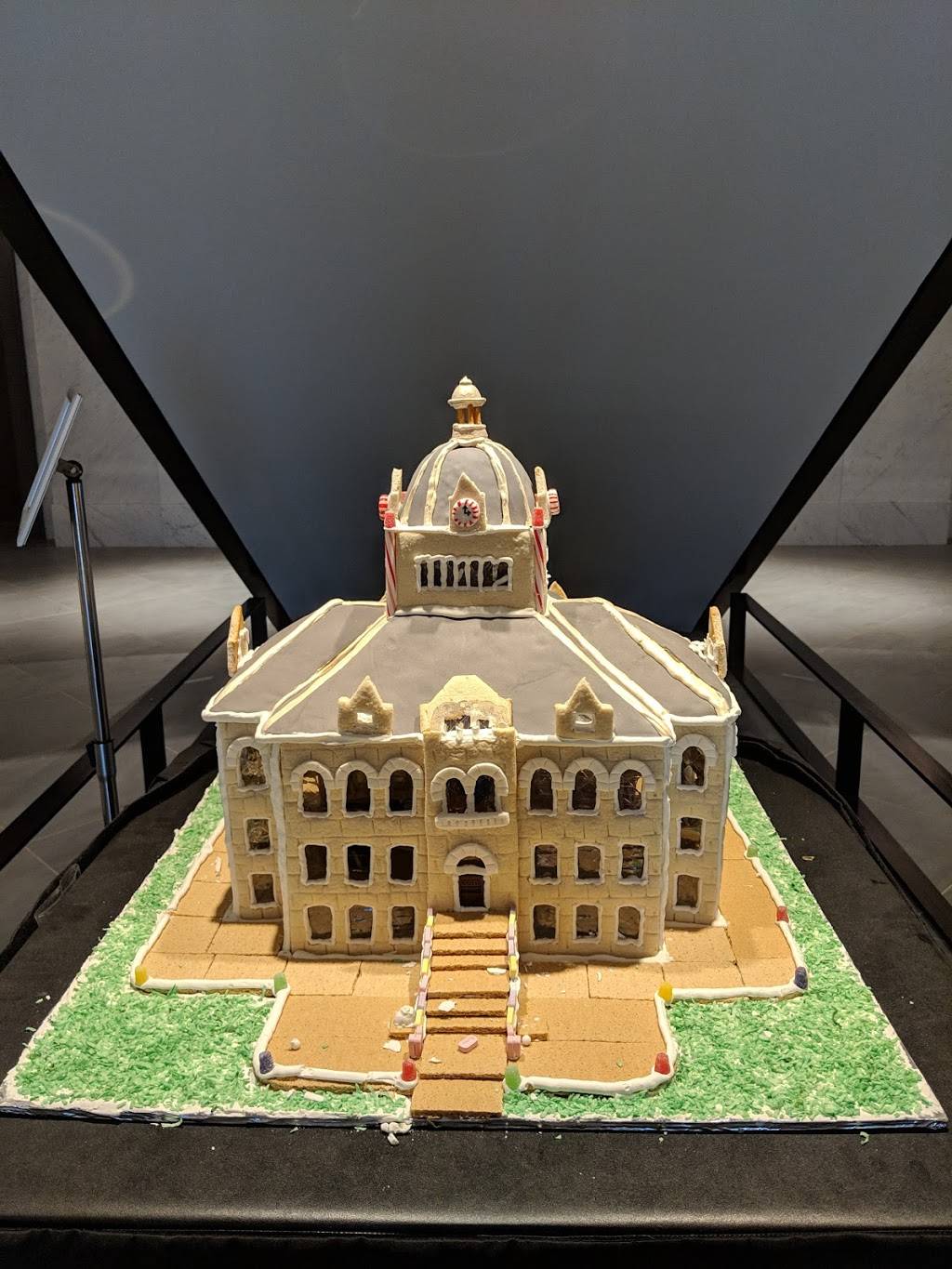 Zims Cafe | restaurant | 215 W Main St Suite 25, Lexington, KY 40507, USA | 8597853690 OR +1 859-785-3690