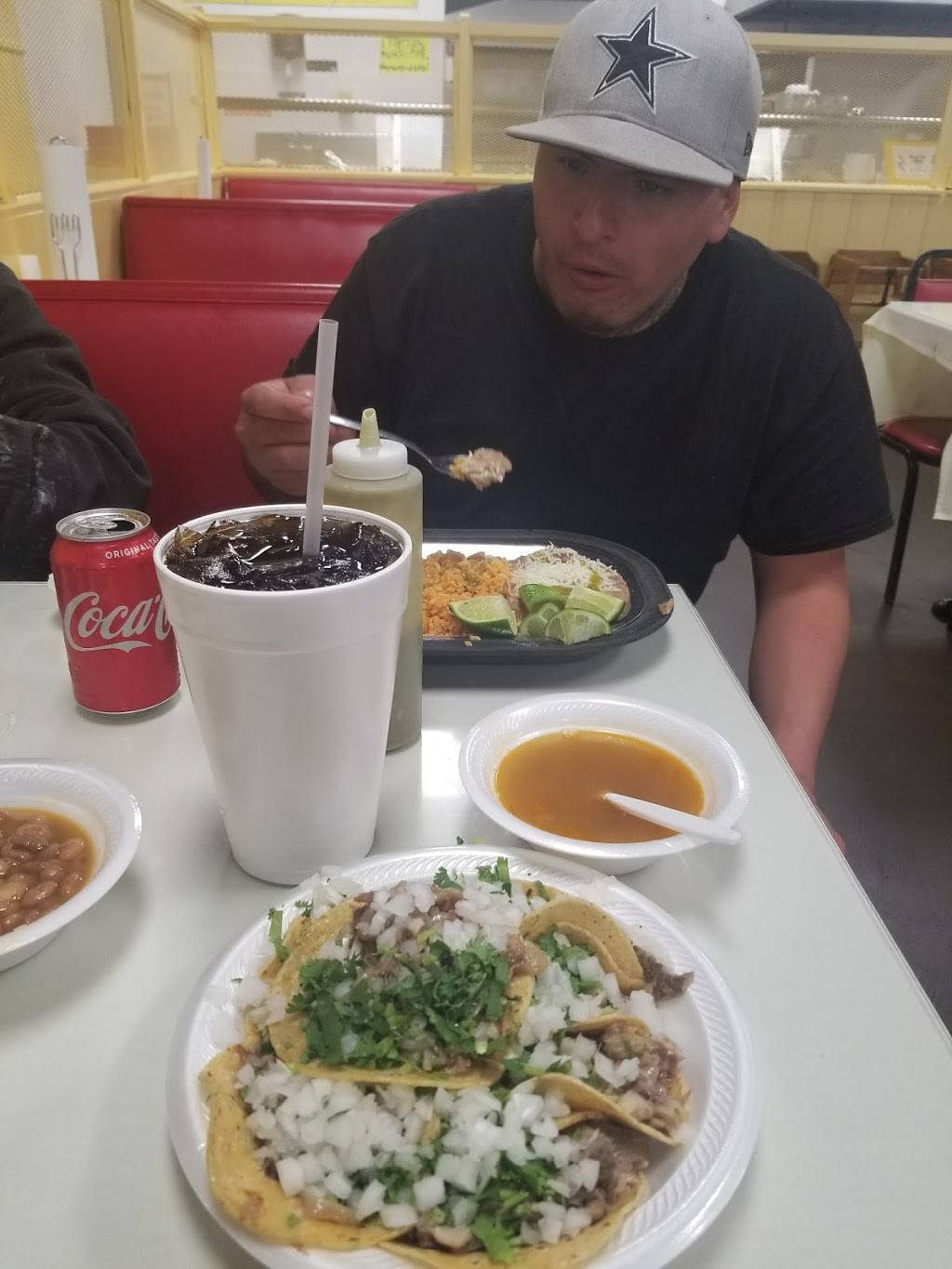 Taqueria Pedrito | restaurant | 321 E Jefferson Blvd, Dallas, TX 75203, USA | 2149411864 OR +1 214-941-1864