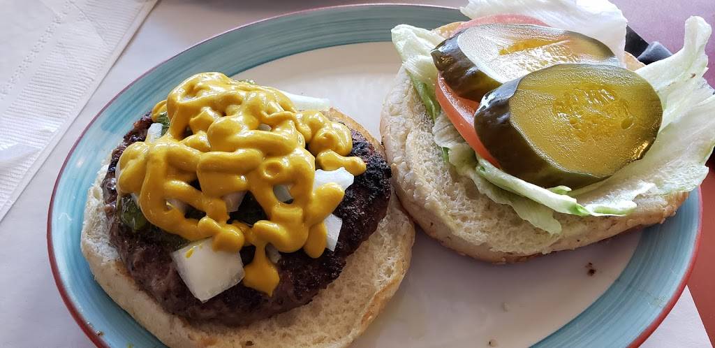 Hunters Family Restaurant | restaurant | 2574 Birchmount Rd, Scarborough, ON M1T 2M5, Canada | 4162916340 OR +1 416-291-6340