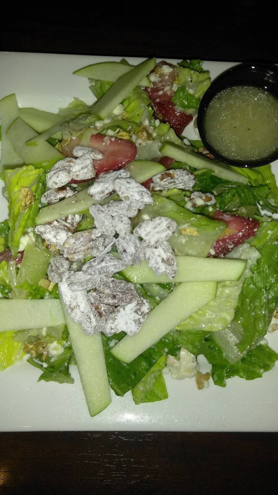 Black Rock Bar & Grill | restaurant | 10100 Highland Rd, Hartland, MI 48353, USA | 8106325500 OR +1 810-632-5500