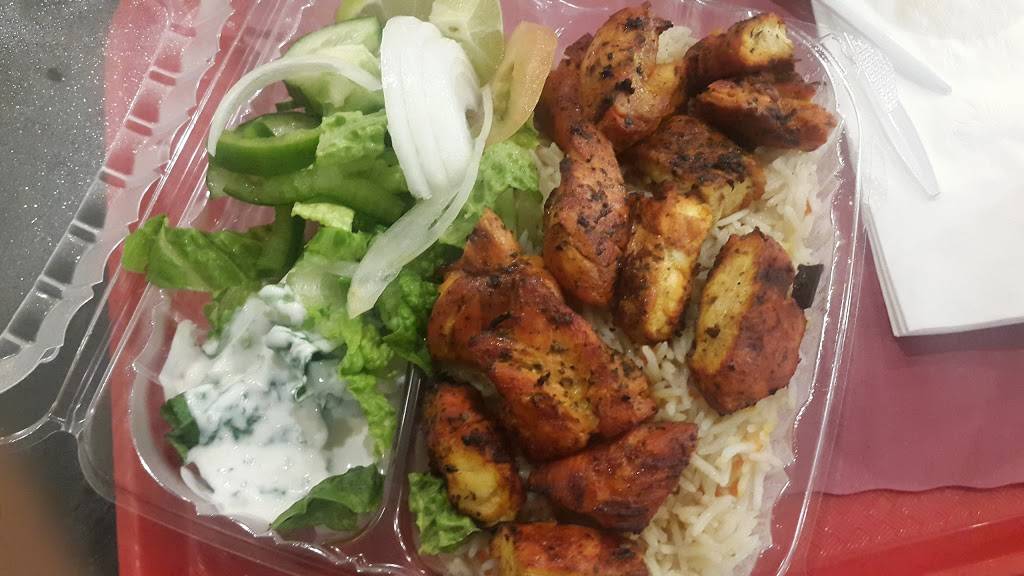 Crown Fried Chicken | restaurant | 408 Forest Ave, Portland, ME 04101, USA | 2077474519 OR +1 207-747-4519