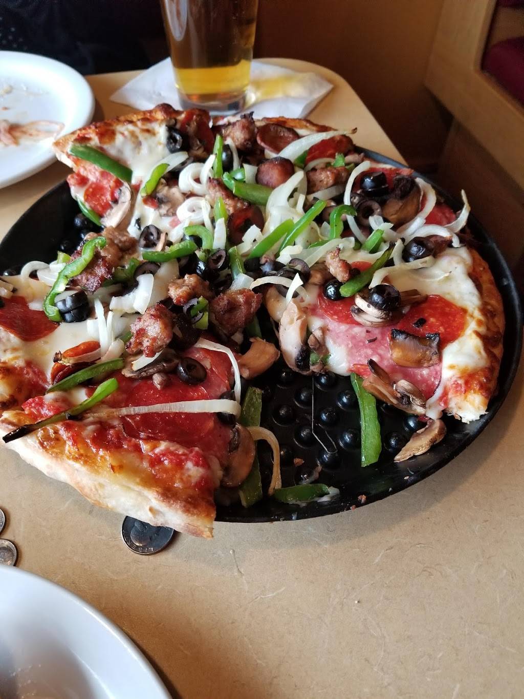 Trailblazer Craft Pizza & Brews | restaurant | 15690 Johnson Pl, Grass Valley, CA 95949, USA | 5302721095 OR +1 530-272-1095