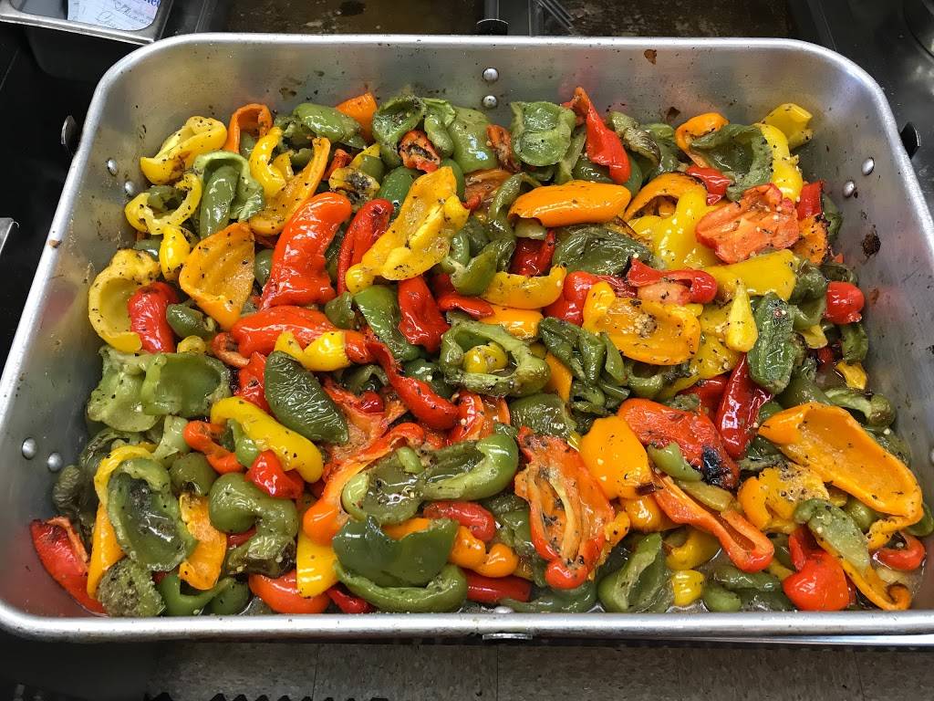 DiNics Pork & Beef | restaurant | 411 Doylestown Rd, Montgomeryville, PA 18936, USA | 2676497758 OR +1 267-649-7758