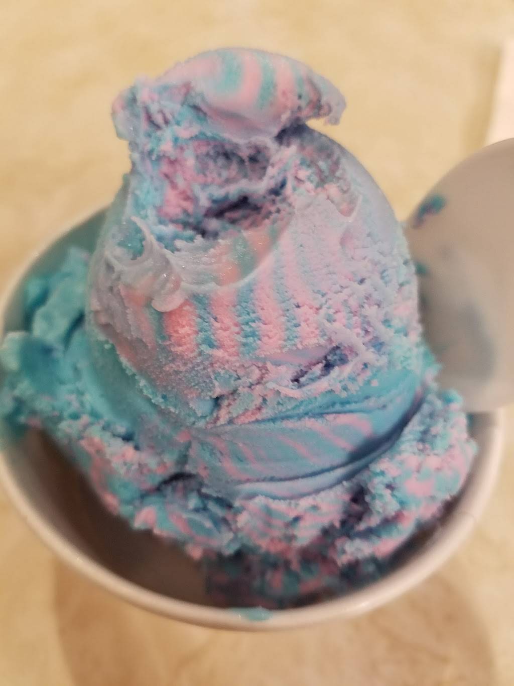 Heritage Farm Ice Cream & Restaurant | restaurant | 163 Pawtucket Blvd, Lowell, MA 01854, USA | 9784590802 OR +1 978-459-0802