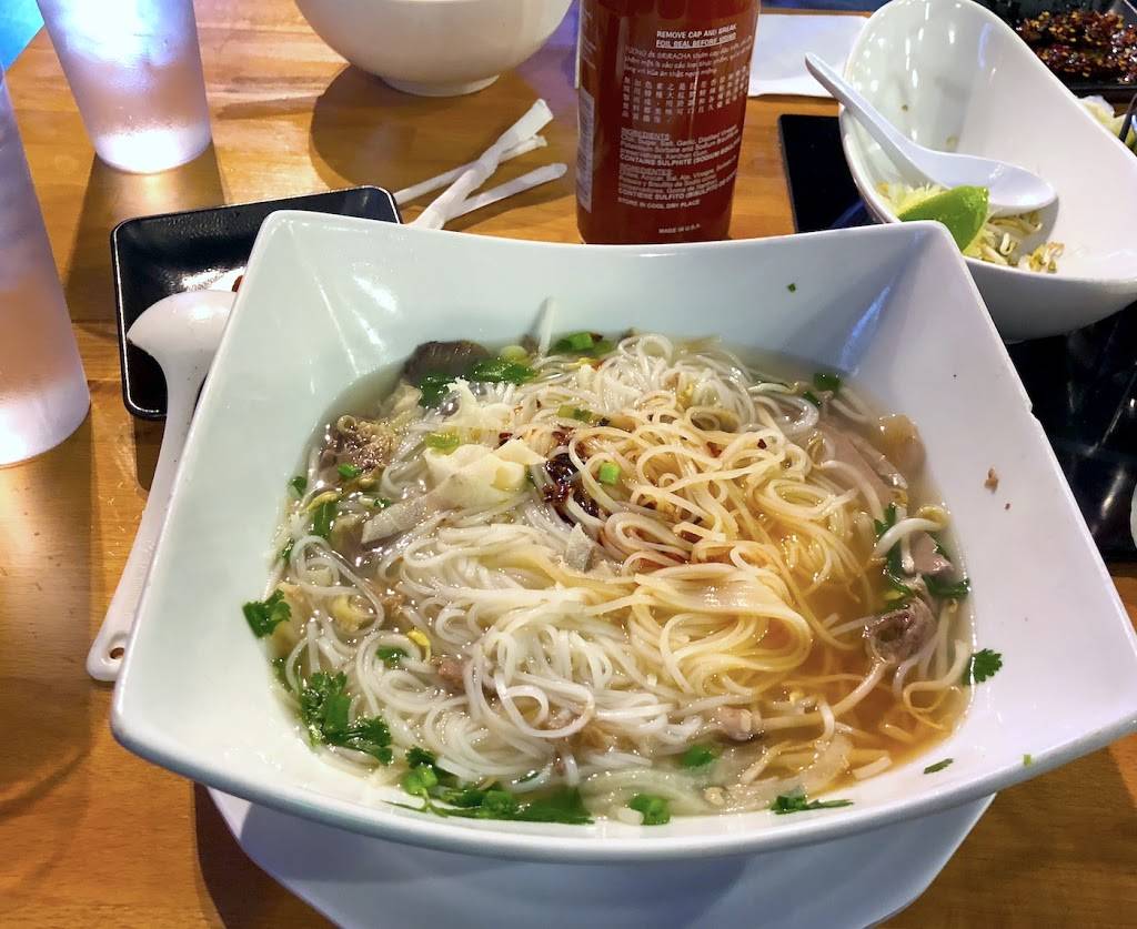 Pho 88 Restaurant | restaurant | 3615 Coffee Rd, Bakersfield, CA 93312, USA | 6615892800 OR +1 661-589-2800