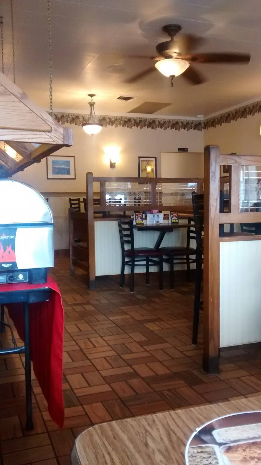 Lees Famous Recipe Chicken | restaurant | 1456 Celina Rd, St Marys, OH 45885, USA | 4193948449 OR +1 419-394-8449