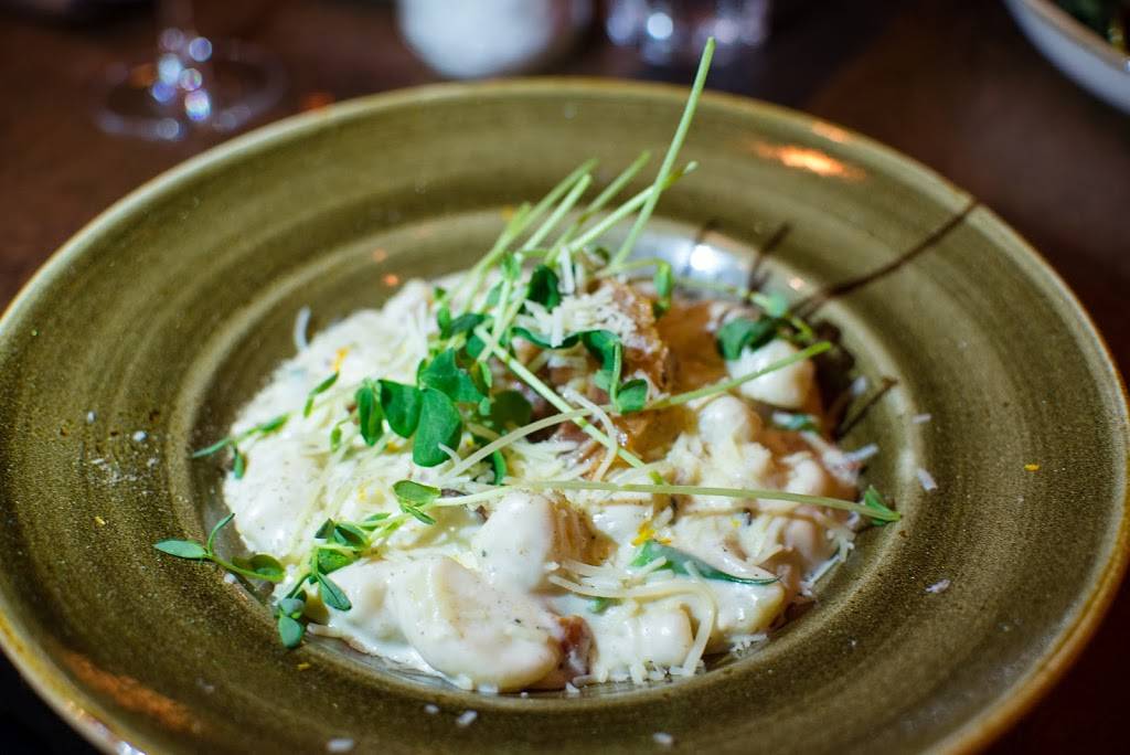 The Brock House | restaurant | 918 Brock St N, Whitby, ON L1N 4J6, Canada | 9054934355 OR +1 905-493-4355