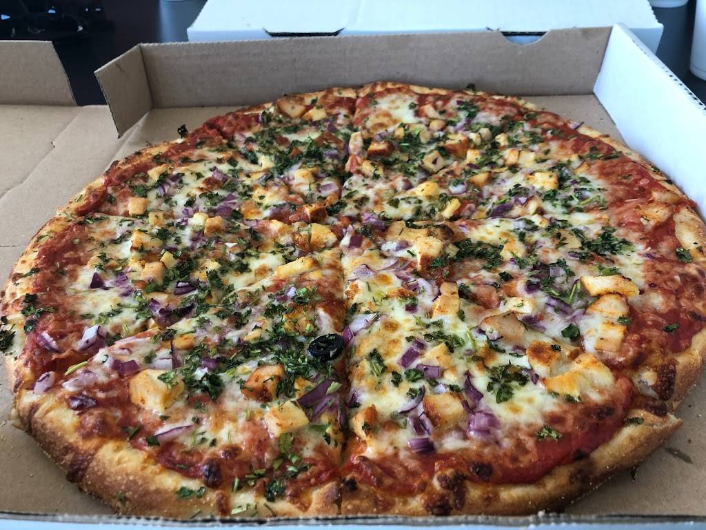 Amar Pizza | restaurant | 12195 Joseph Campau Ave, Hamtramck, MI 48212, USA | 3133660980 OR +1 313-366-0980