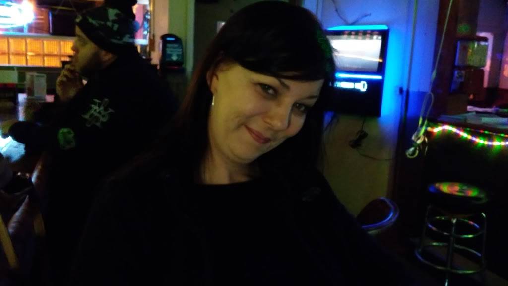 Potbellys Pub | restaurant | 153 Main St, Indian Orchard, MA 01151, USA | 4135437971 OR +1 413-543-7971