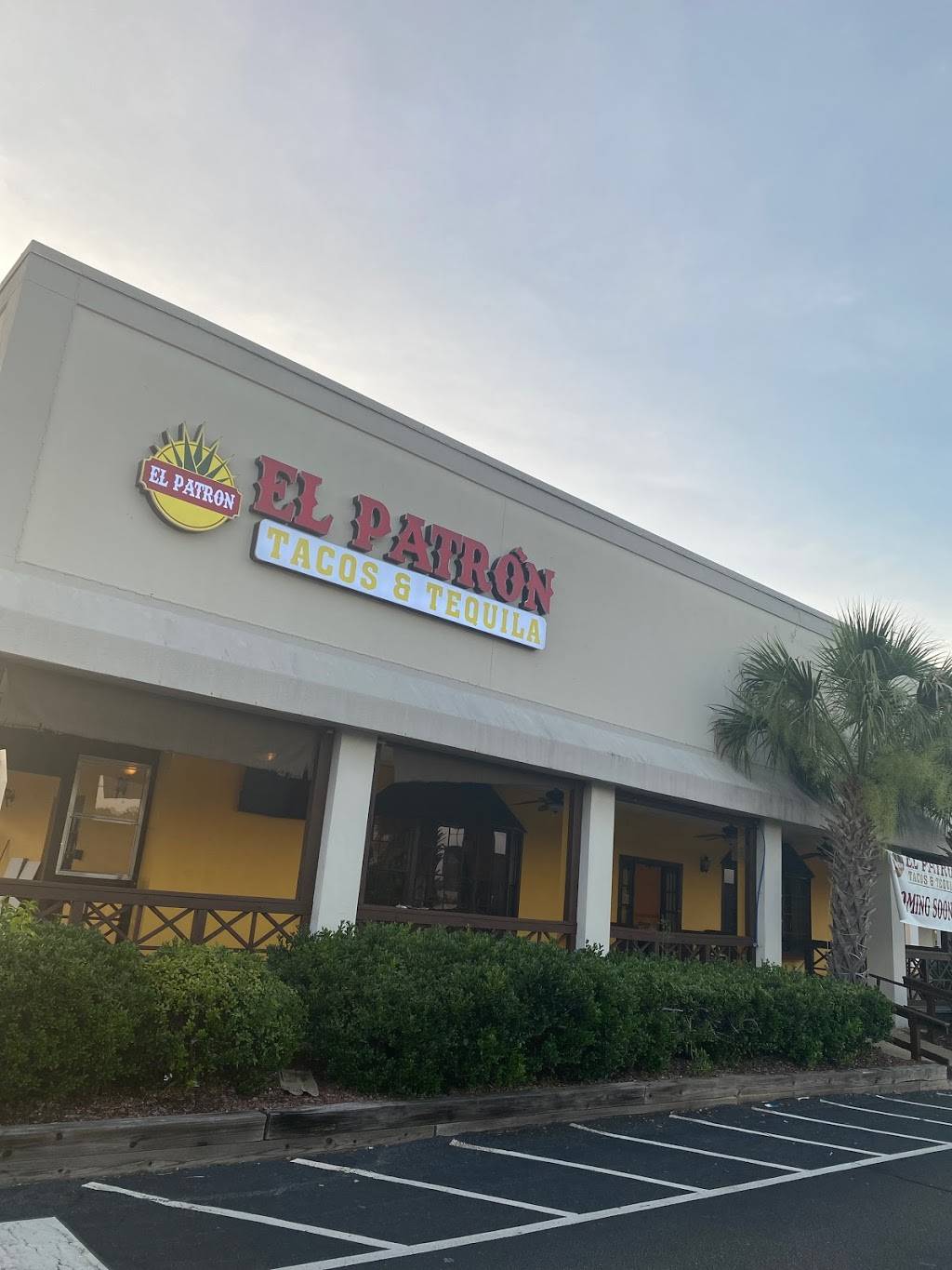 El Patrón Tacos And Tequila | restaurant | 1363 N Sandhills Blvd, Aberdeen, NC 28315, USA | 9106379454 OR +1 910-637-9454