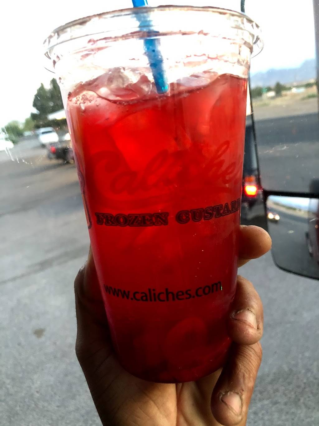 Caliches Frozen Custard | meal takeaway | 590 S Valley Dr, Las Cruces, NM 88005, USA | 5756475066 OR +1 575-647-5066