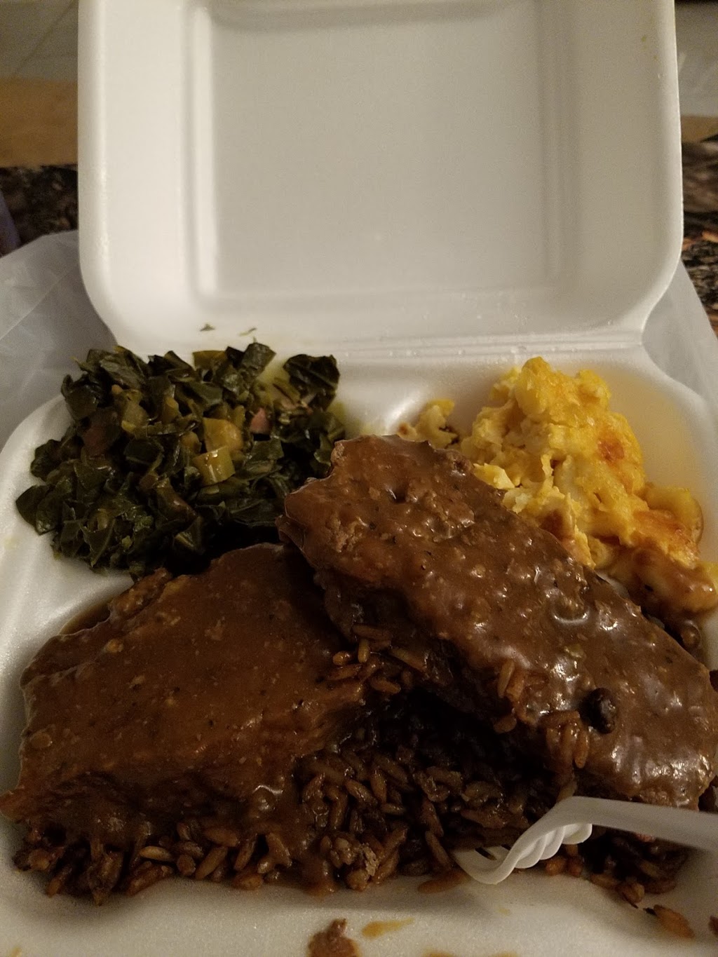 Eloise & Earnestine Soul Food | restaurant | 6781 NW 27th Ave suite c, Miami, FL 33147, USA | 3056877774 OR +1 305-687-7774