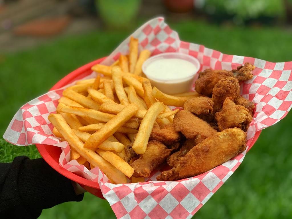 Troys Burgers | restaurant | 2017 S Pacific Ave, San Pedro, CA 90731, USA | 3108322651 OR +1 310-832-2651