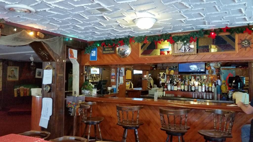 The Newfoundland Pub | restaurant | 940 Montreal Rd, Ottawa, ON K1K 4E5, Canada | 6137450962 OR +1 613-745-0962