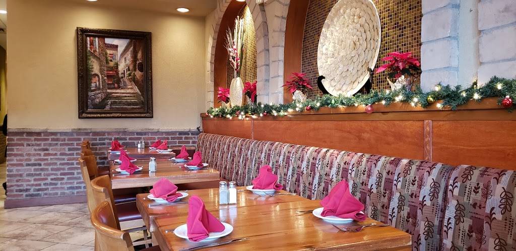 Capuanos | restaurant | 67 Church St, Flemington, NJ 08822, USA | 9087822276 OR +1 908-782-2276