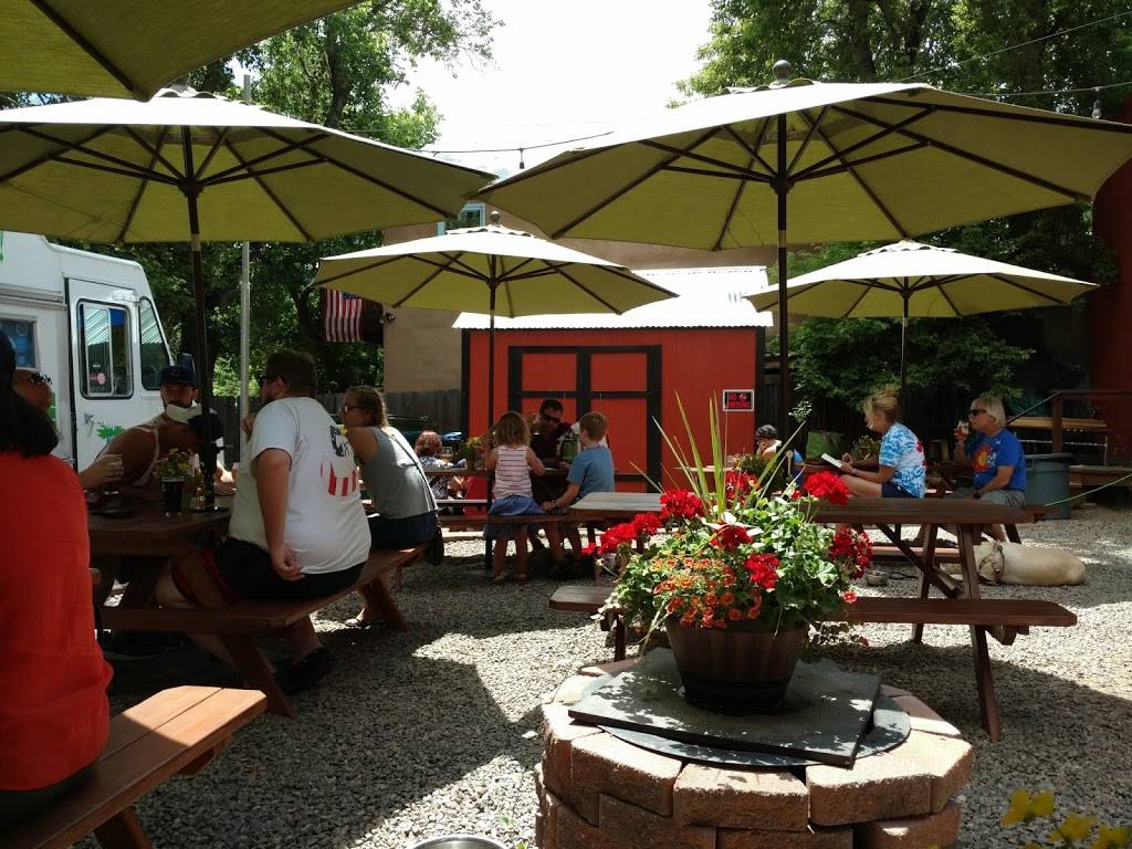 Mountain Toad Brewing | restaurant | 900 Washington Ave, Golden, CO 80401, USA | 7206383244 OR +1 720-638-3244