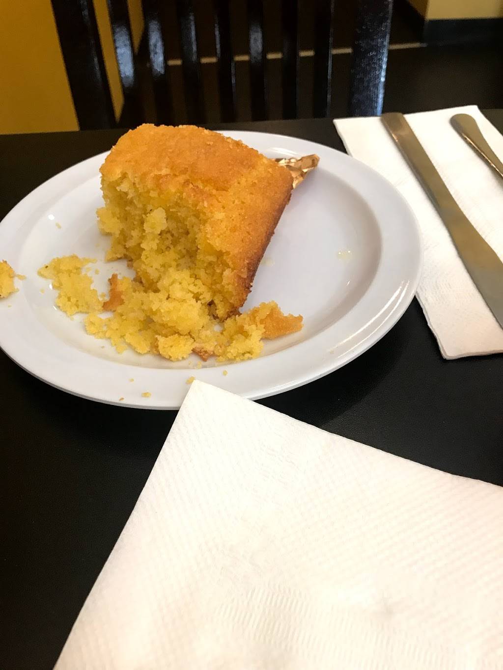 CALL ME CAKE SOUL FOOD | restaurant | 450 S Buffalo Dr #115 114, Las Vegas, NV 89145, USA | 7025707780 OR +1 702-570-7780