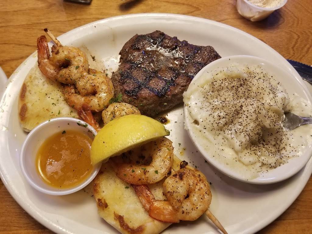 Texas Roadhouse | restaurant | 200 W E 10600 S, Sandy, UT 84070, USA | 8015727718 OR +1 801-572-7718