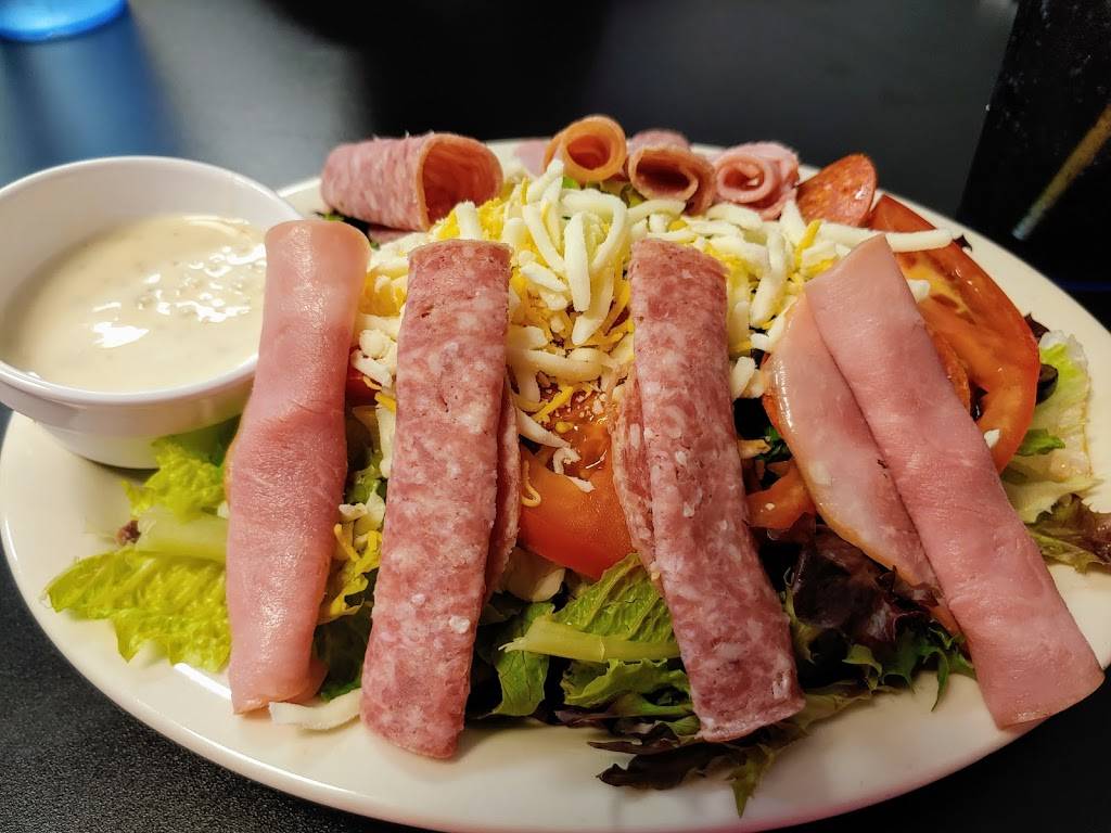 GAMBINOS PIZZERIA | restaurant | 1600 Farrow Pkwy, Myrtle Beach, SC 29577, USA | 8438395756 OR +1 843-839-5756