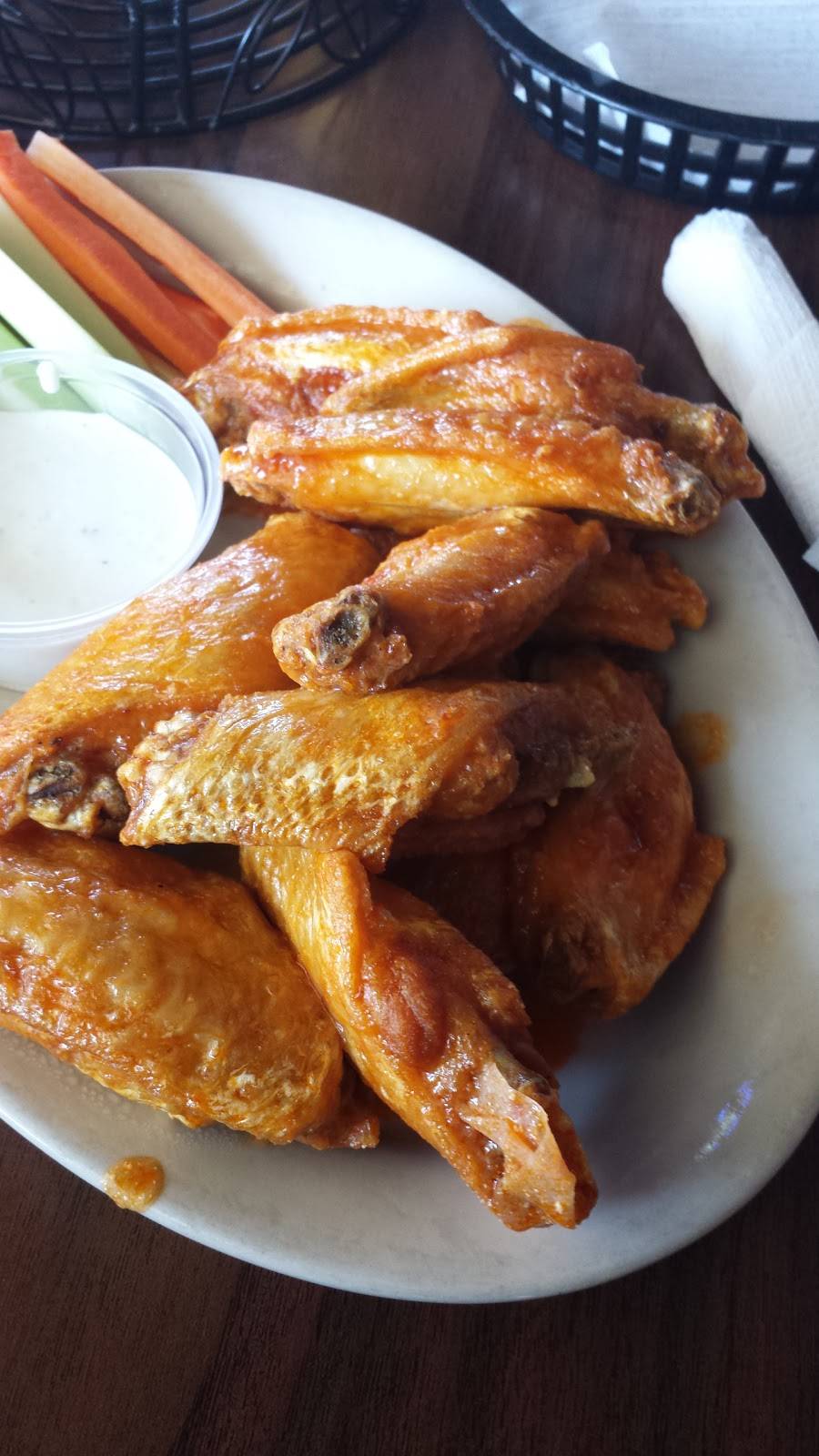 Als Bar and Grille | restaurant | 8321 Magnolia Estates Dr, Cornelius, NC 28031, USA | 7049876582 OR +1 704-987-6582