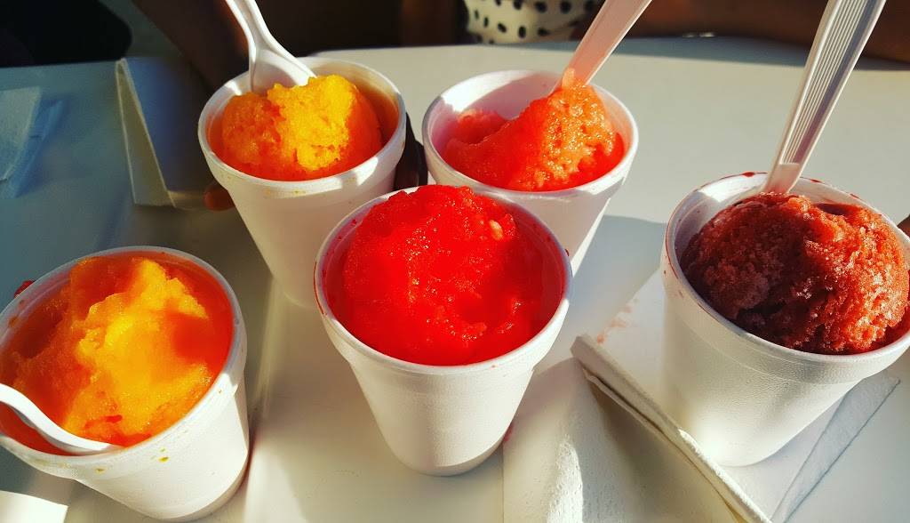 Snoball Cove New Orleans Style Shaved Ice | restaurant | 200 NW Hwy 7, Blue Springs, MO 64014, USA | 8165988146 OR +1 816-598-8146