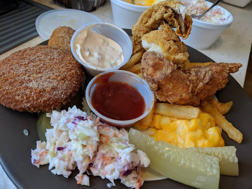 J J Fish & Chicken | restaurant | 3600 Macdonald Ave # A, Richmond, CA 94805, USA | 5102331110 OR +1 510-233-1110