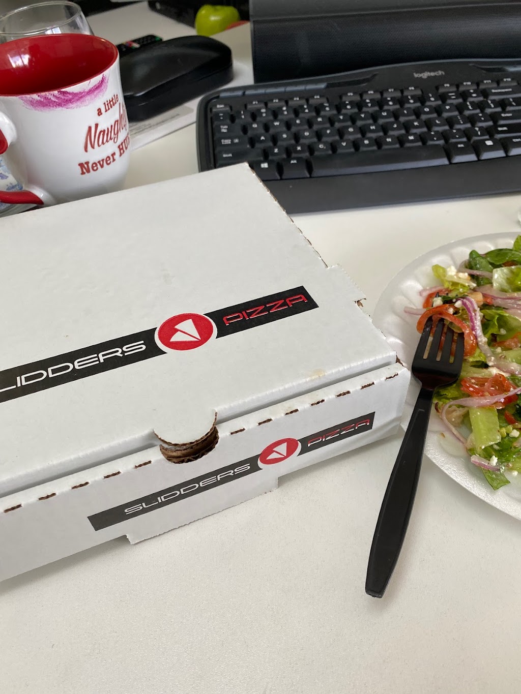 SLIDDERS PIZZA | restaurant | 9650 Universal Blvd, Orlando, FL 32814, USA | 4079303004 OR +1 407-930-3004