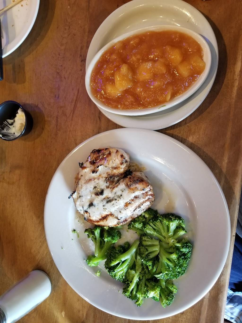 Logans Roadhouse | restaurant | 600 Sam Ridley Pkwy W, Smyrna, TN 37167, USA | 6152202780 OR +1 615-220-2780